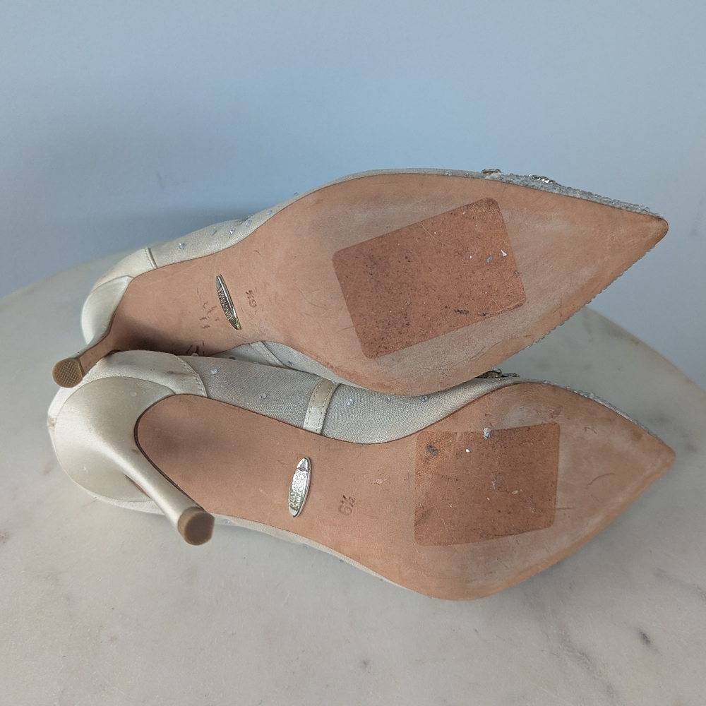 Badgley Mischka Quintana Rhinestone Satin Mesh Pumps Evening Wedding Heels - Picture 16 of 16